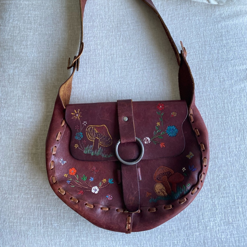 Vintage 70s handtooled  Brown Leather Shoulder Bag